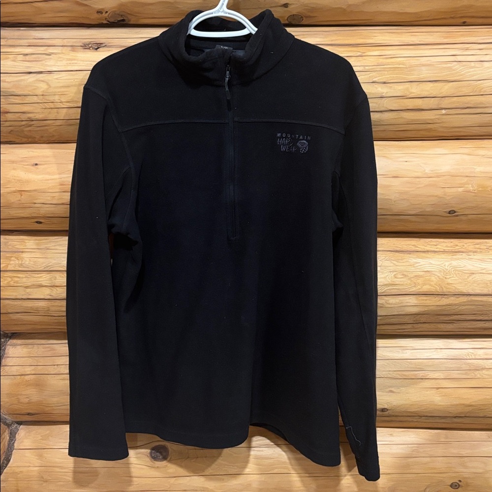 Mountain Hardwear Black Quarter-Zip Pullover